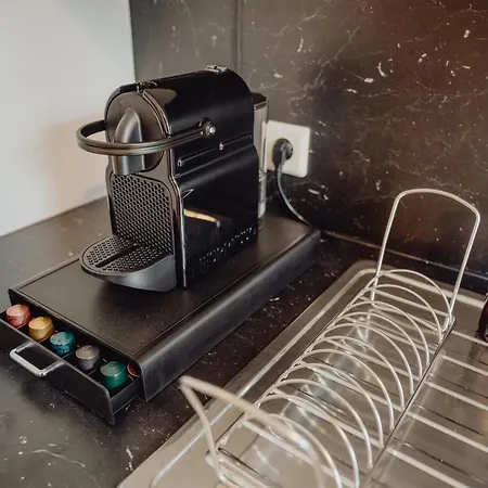 Charmanter Altbau Im Herzen Von Mit Self-checkin, Wlan Und 2 Getrennten Schlafzimmern Apartment Linz